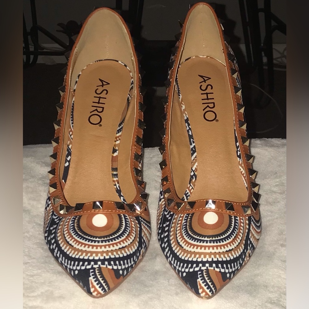 ASHRO HIGH HEELS